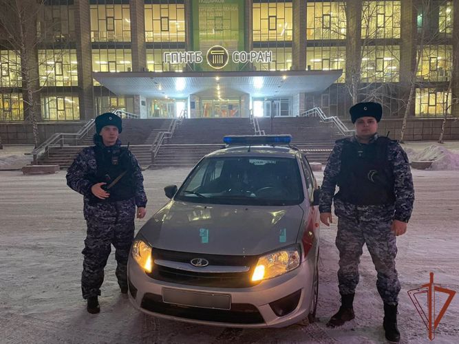 Патруль Росгвардии помог экстренно госпитализировать ребенка в Новосибирске