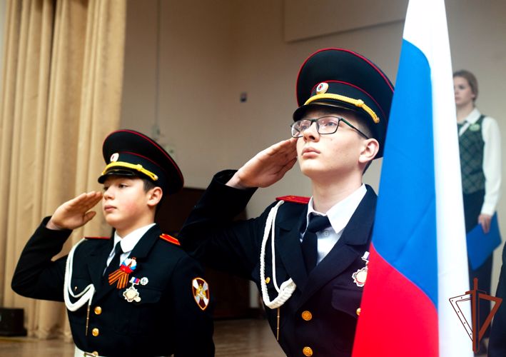 Росгвардейцы на Юге России отдали дань уважения подвигам героев Отечества
