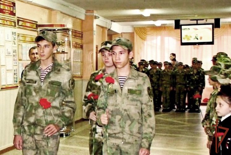 Росгвардейцы на Юге России отдали дань уважения подвигам героев Отечества