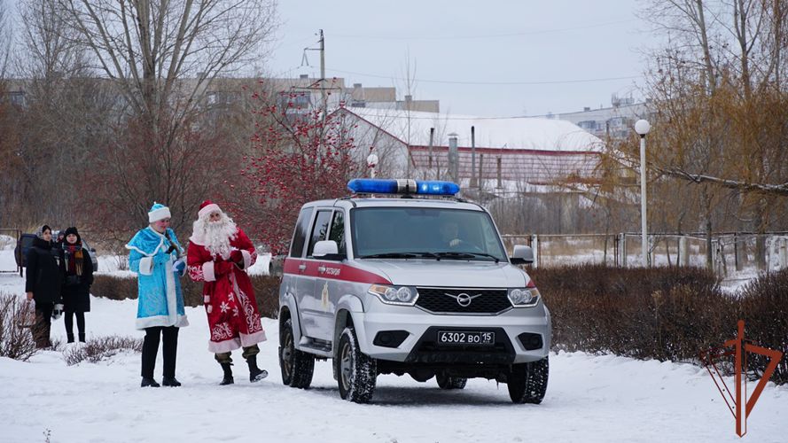 Росгвардия привезла подарки пациентам ульяновской детской больницы