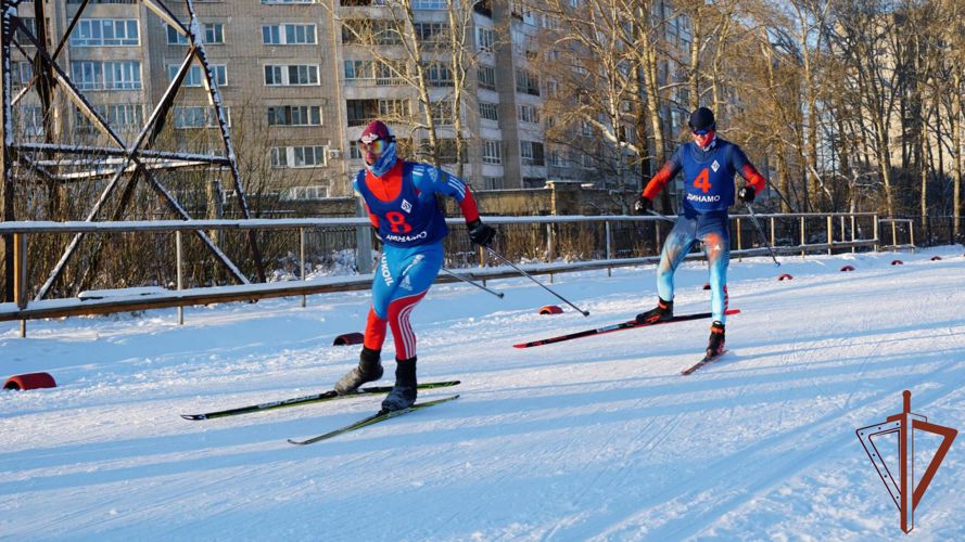 В Кирове завершился чемпионат Приволжского округа Росгвардии по лыжным гонкам и служебному двоеборью