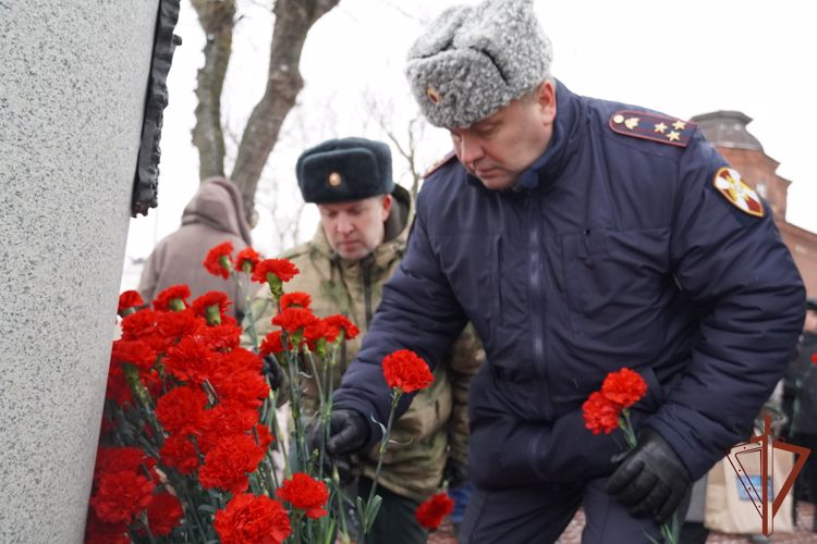 В Центральном округе Росгвардии прошли мероприятия, посвященные Дню Героев Отечества