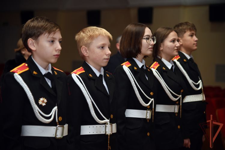 Лучшим кадетам грозненской школы Росгвардии присвоены первые звания