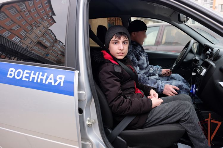  Акция «Исполни мечту с Росгвардией» проходит в Дагестане