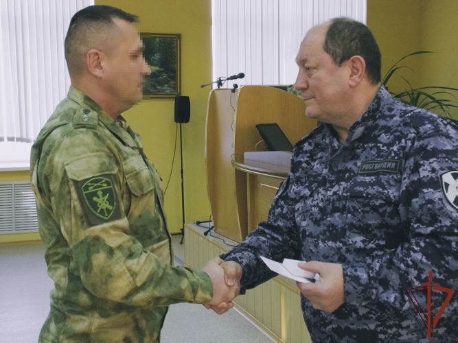 Госнаграды вручены в Кузбассе росгвардейцам - участникам спецоперации