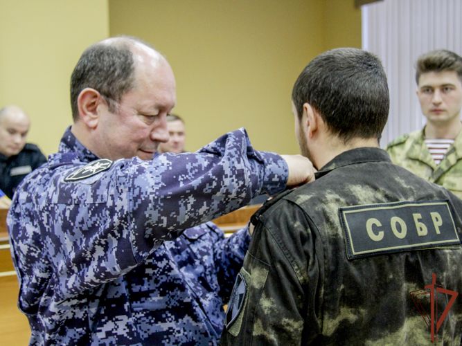 Госнаграды вручены в Кузбассе росгвардейцам - участникам спецоперации