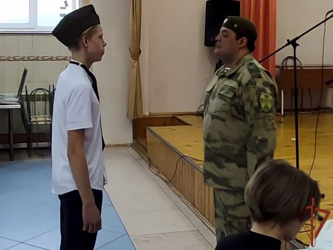 Росгвардия принимает участие в патриотическом воспитании молодёжи Сибири