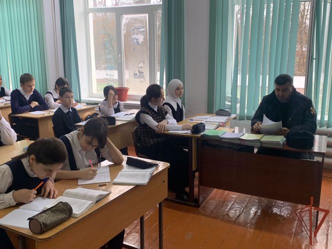 День Конституции России отметили в Северо-Кавказском округе Росгвардии
