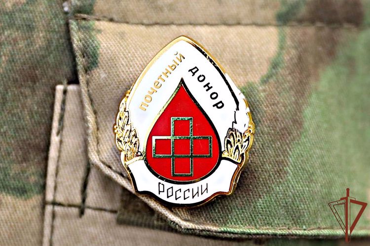 Росгвардеец из Чеченской Республики стал Почетным донором России