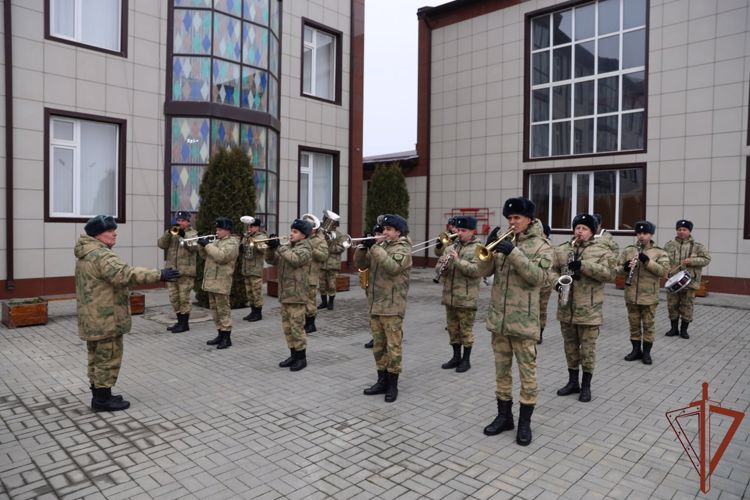 Память о погибшем  росгвардейце увековечили в Чеченской Республике
