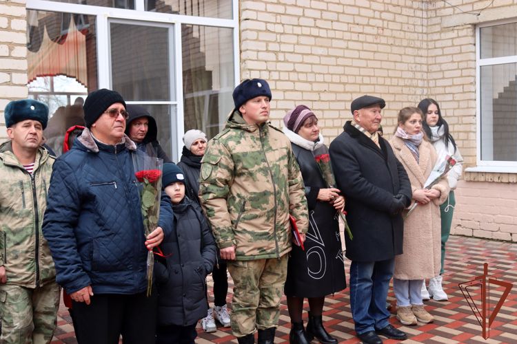 На Ставрополье увековечили память погибшего офицера Росгвардии