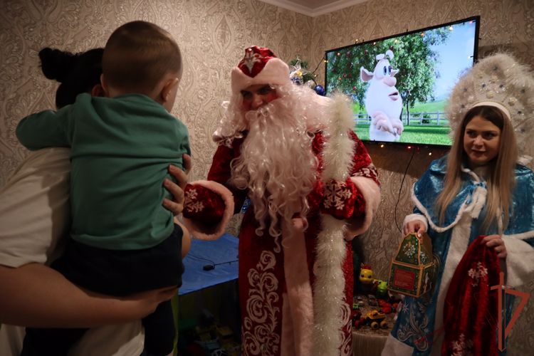 На Ставрополье росгвардейцы поддержали всероссийскую акцию «Дед Мороз специального назначения»