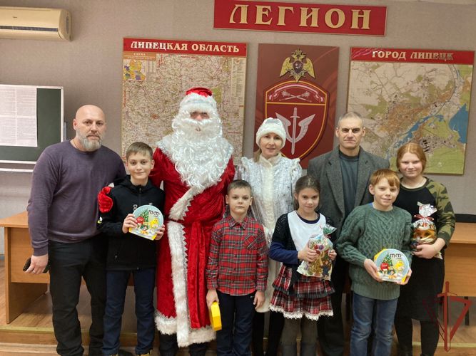 В регионах ЦФО проходит акция «Дед Мороз специального назначения»