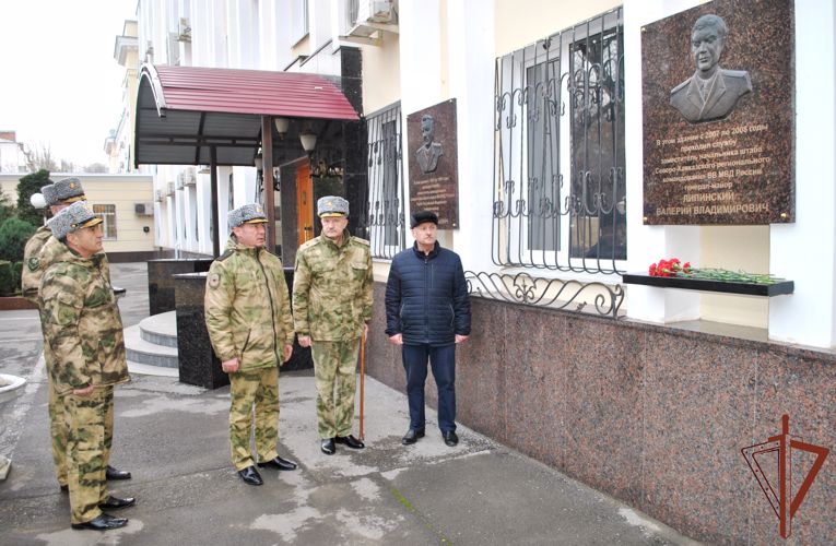 Память генерал-майора Валерия Липинского почтили офицеры Южного округа Росгвардии