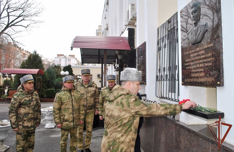 Память генерал-майора Валерия Липинского почтили офицеры Южного округа Росгвардии