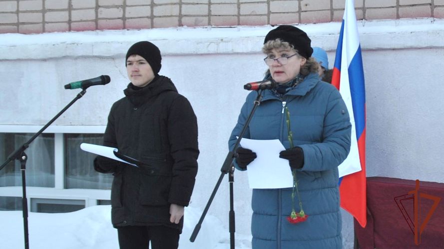 Память о погибшем в ходе СВО росгвардейце увековечили в Кирове