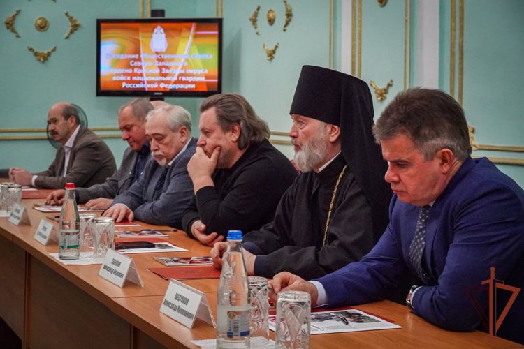 Командующий Северо-Западным округом Росгвардии провел встречу с петербургскими общественниками