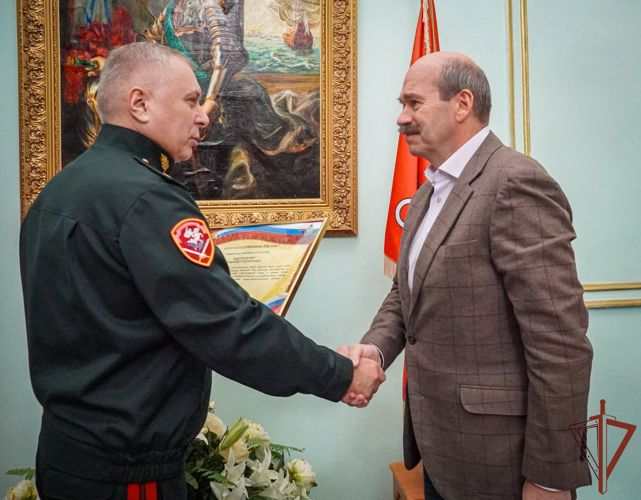 Командующий Северо-Западным округом Росгвардии провел встречу с петербургскими общественниками