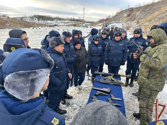 Бойцы Росгвардии провели военно-патриотические сборы для пензенских «Тигров»