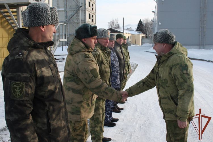 Заместитель командующего Сибирским округом Росгвардии проинспектировал подразделения ведомства в Республике Алтай и Алтайском крае