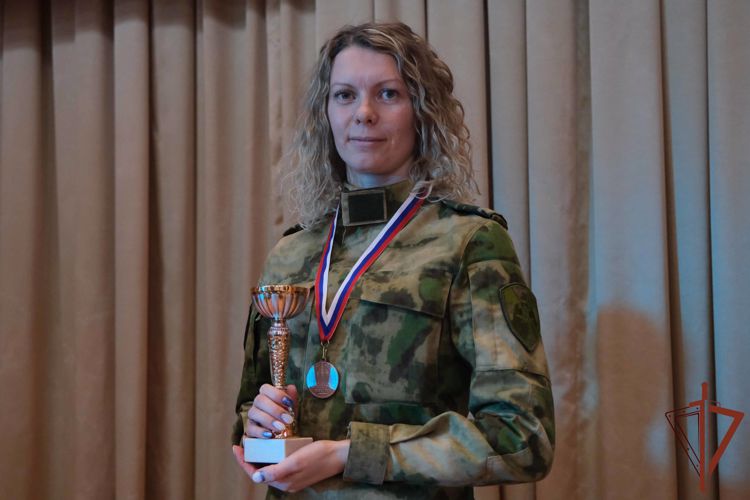 Чемпионат Уральского округа Росгвардии по лыжным гонкам и служебному двоеборью завершился в Екатеринбурге (видео)