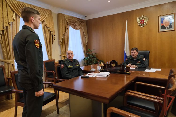 Врио командующего Уральским округом Росгвардии провел личный прием граждан