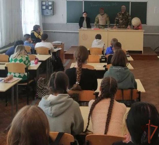 В Сибирском округе Росгвардии прошли мероприятия по случаю Дня Конституции России