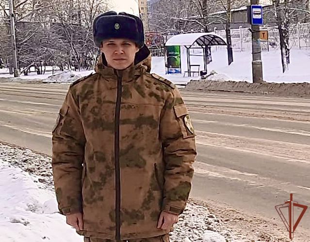 Военнослужащий Росгвардии оказал содействие сотрудникам ДПС в задержании нетрезвого водителя в Иркутске