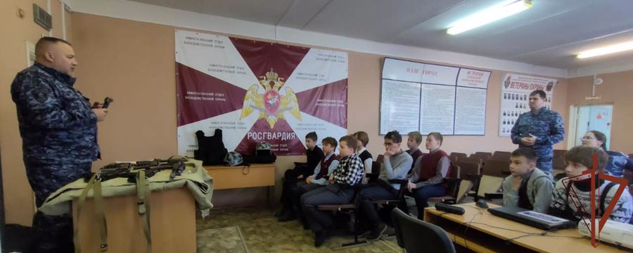 В Уральском округе Росгвардии проходят мероприятия, посвященные Дню героев Отечества (видео)
