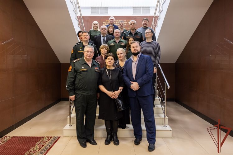 Картины московских художников пополнили фонды Центрального музея Росгвардии