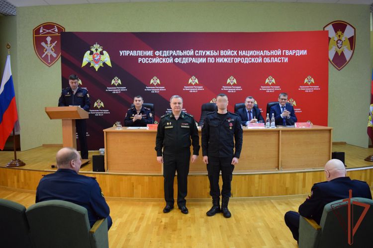 Госнаграды вручены в Нижнем Новгороде росгвардейцам - участникам СВО