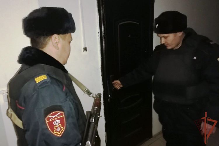 В Бурятии сотрудники вневедомственной охраны Росгвардии помогли ликвидировать возгорание