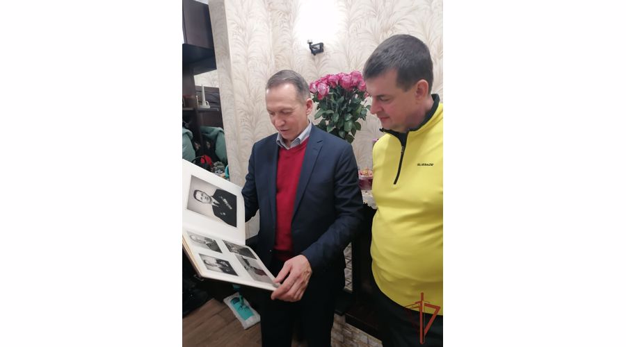 В День прорыва блокады Ленинграда столичные росгвардейцы посетили дочь Героя Советского Союза
