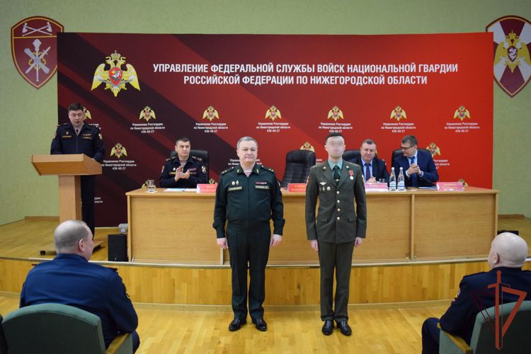 Госнаграды вручены в Нижнем Новгороде росгвардейцам - участникам СВО