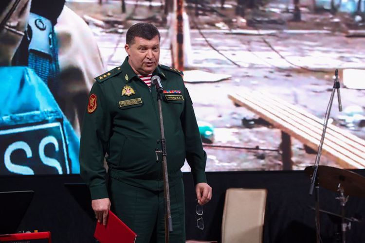 Заместитель директора Росгвардии генерал-полковник Игорь Ильяш вручил ведомственные медали представителям СМИ (видео)