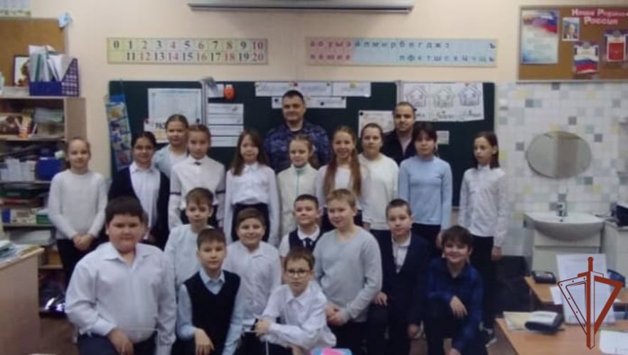 Росгвардейцы Центрального округа рассказали о мужестве защитников волжской твердыни