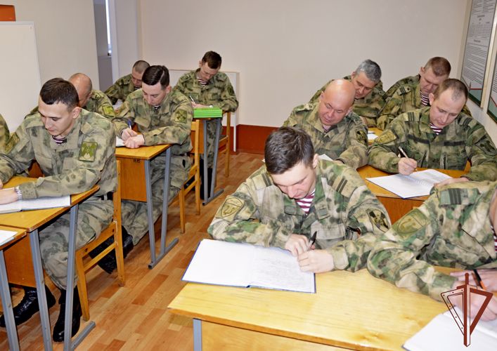 В озерском соединении прошли занятия по технике безопасности военной службы