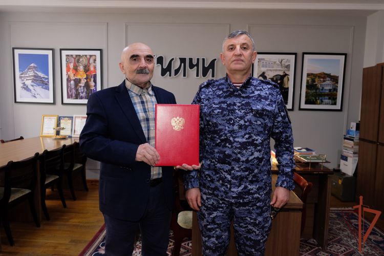 На Северном Кавказе росгвардейцы поздравили журналистов с профессиональным праздником
