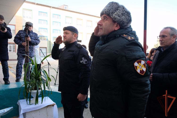  Именем погибшего росгвардейца названа школа в Дагестане