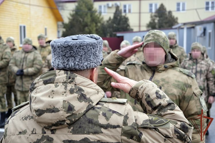 В ОГВ(с) поздравили бойцов ОМОН Росгвардии с успешным завершением служебной командировки