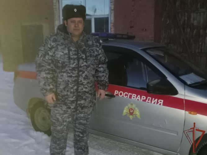 Росгвардеец помог горожанке оперативно разыскать пропавшего племянника в Кемеровской области
