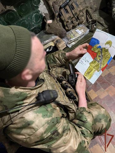 Дети сотрудников Росгвардии подготовили рисунки и поделки в поддержку российских бойцов - участников специальной военной операции