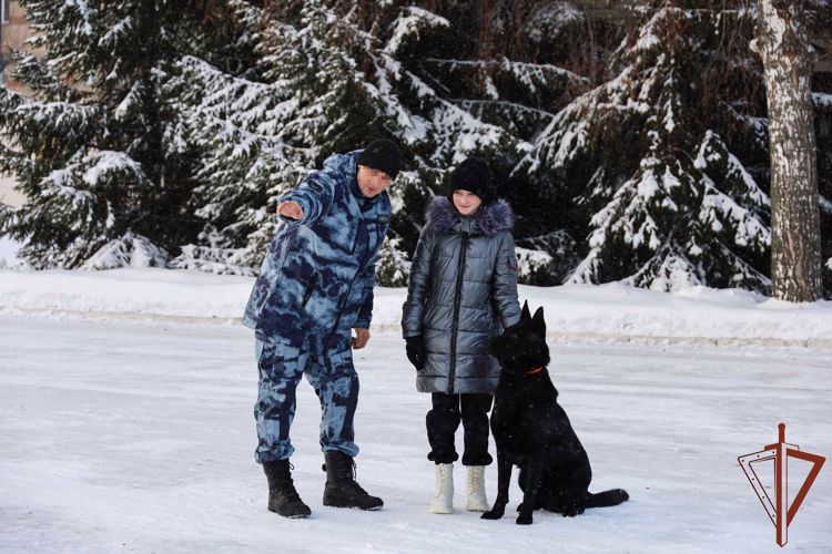 Новогоднее желание девочки из Татарстана исполнилось в ОМОН «Ак Барс» Росгвардии