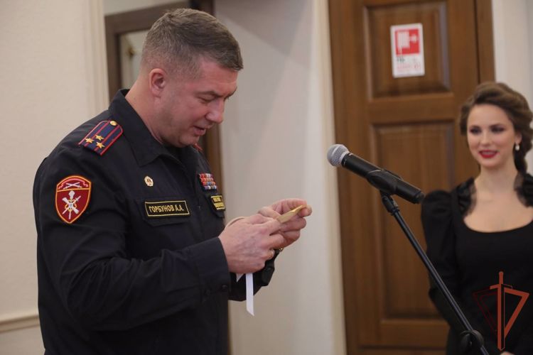 Руководитель областного управления Росгвардии исполнил новогоднее желание юного архангелогородца