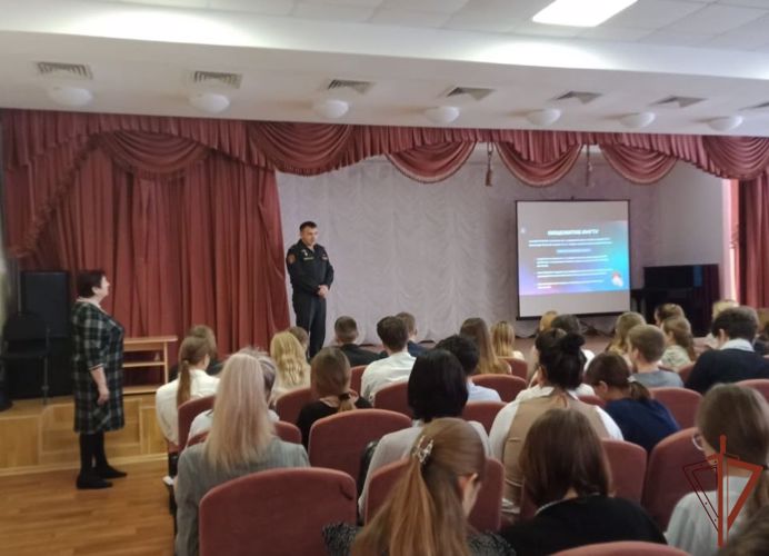 Профориентационные мероприятия с молодежью проводит Росгвардия в Сибири