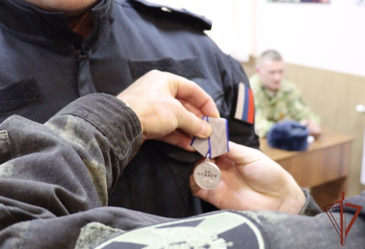 В Благовещенске росгвардейцам вручили государственные награды 