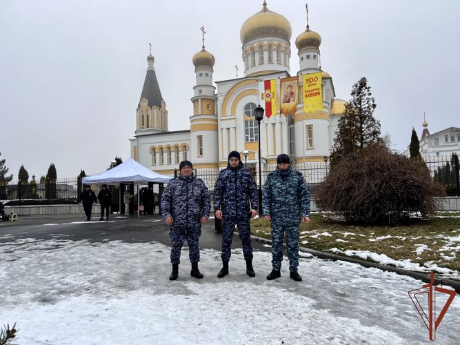 Сотрудники Росгвардии  во Владикавказе спасли жизнь прихожанке местного храма (видео)
