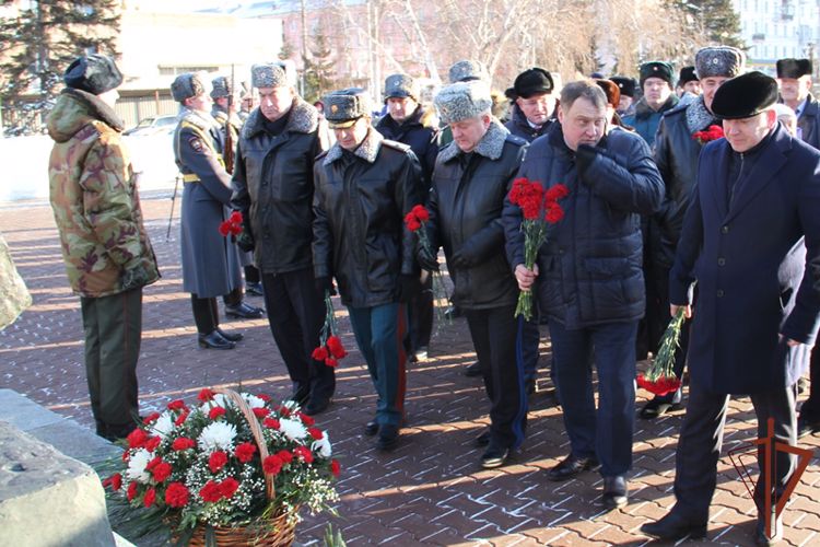 Мероприятия, приуроченные ко Дню снятия блокады Ленинграда, проходят в Сибирском округе Росгвардии