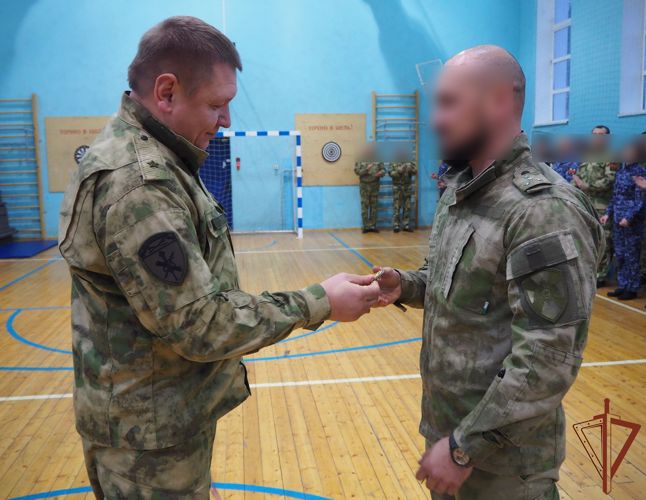 В Белгороде наградили военнослужащих - участников специальной военной операции