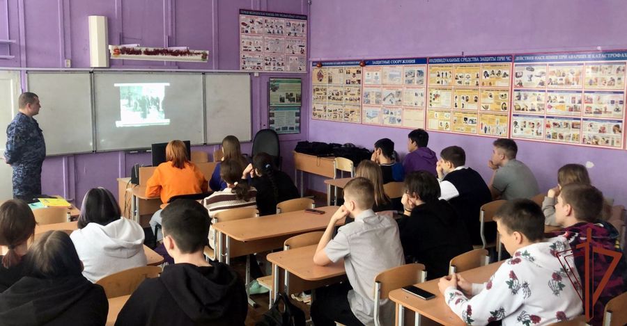Росгвардия на Урале провела памятные мероприятия, посвященные 79-ой годовщине полного освобождения Ленинграда от фашисткой блокады